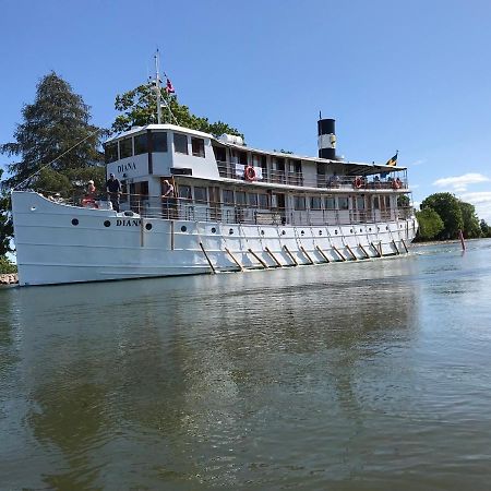 Hatty'S Guesthouse Motala Exterior photo